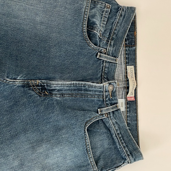 ⭐️Host Pick⭐️ Men’s Levi’s 569 Jeans 32x32 - Picture 5 of 5